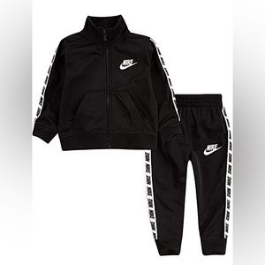 Nike Little Boys' Track Suit Jacket and Pants Set size 2T Pre-Owned